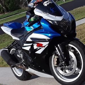 Meet your Posher, Estay